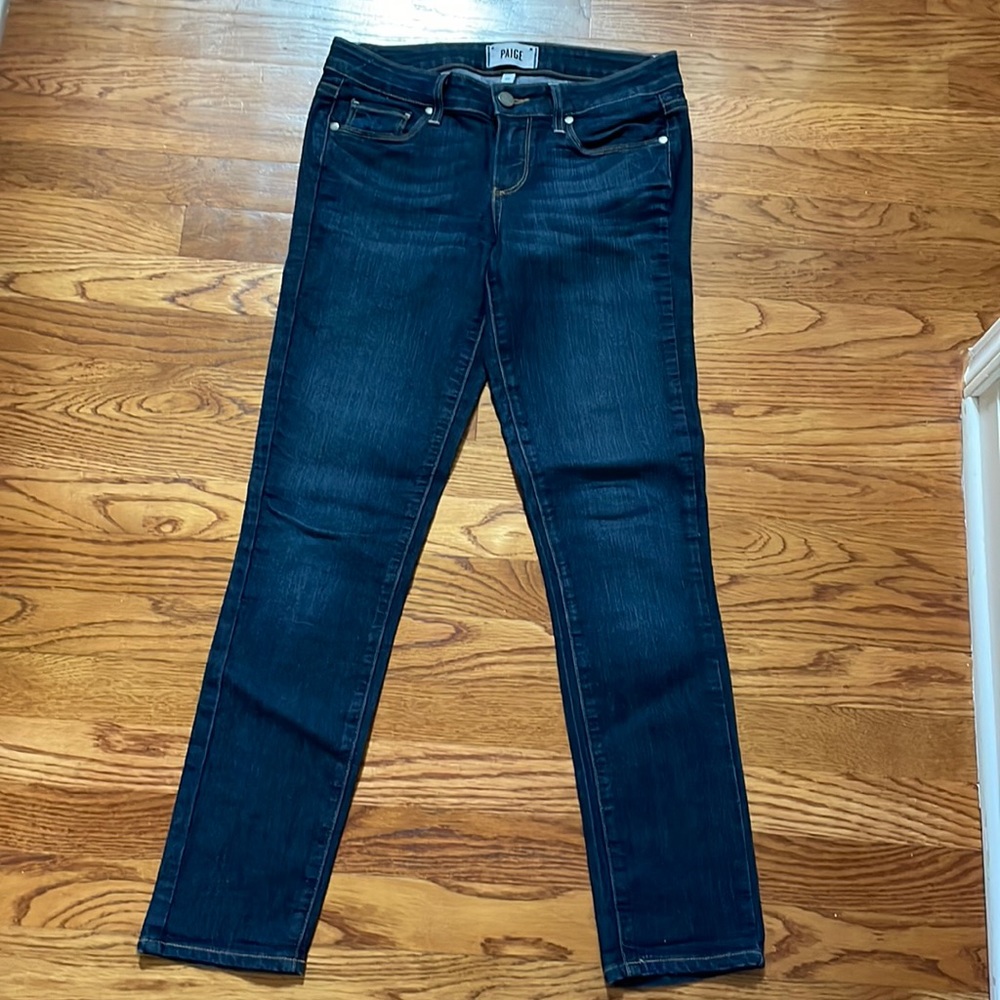Paige jeans size 26 EUC. Kylie Crop.  Light and nice stretch.